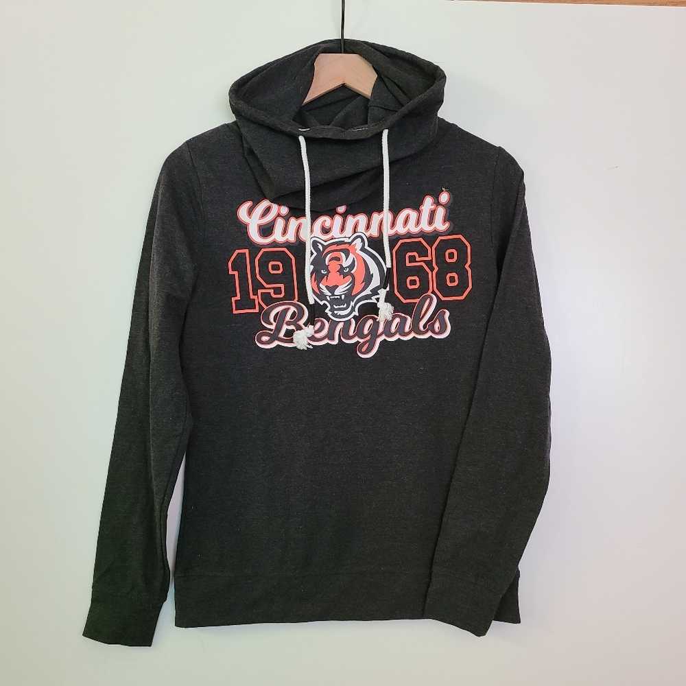 Cincinnati bengals funnel neck tshirt sweater